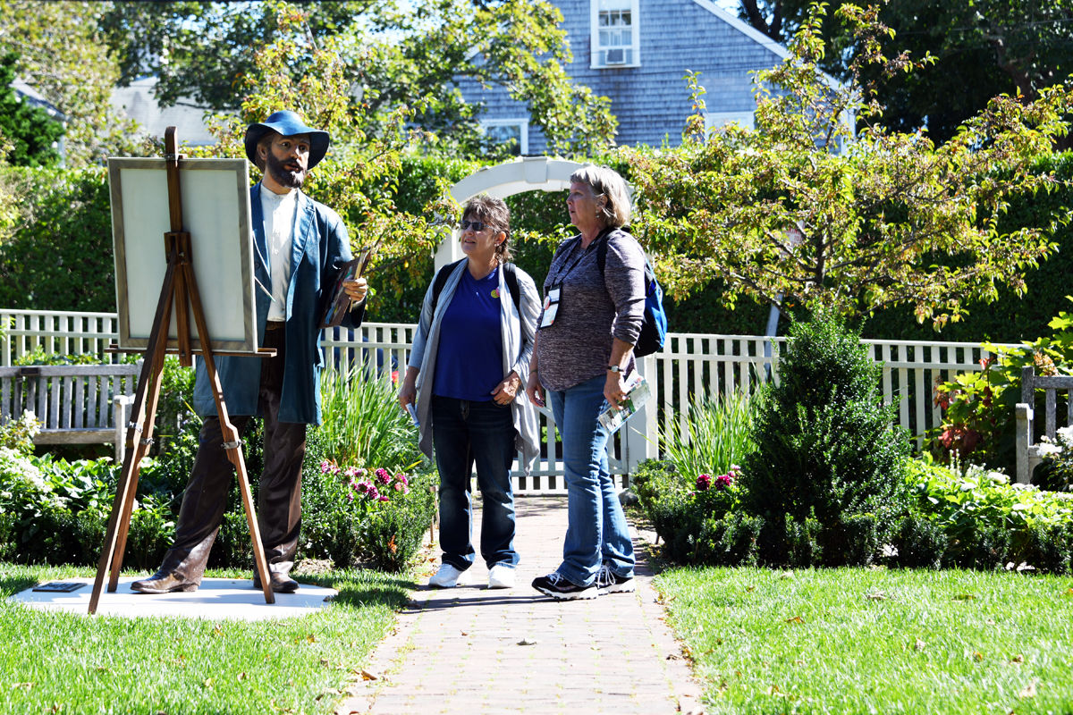 118 Pat Carpenter and Joan Gocke enjoyed the sculpture depicting French Impressionist painter Claude Monet..jpg